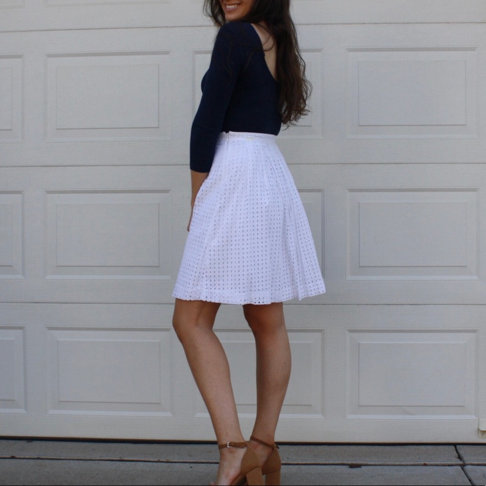 Banana Republic White Eyelet A-Line Pleated Skirt